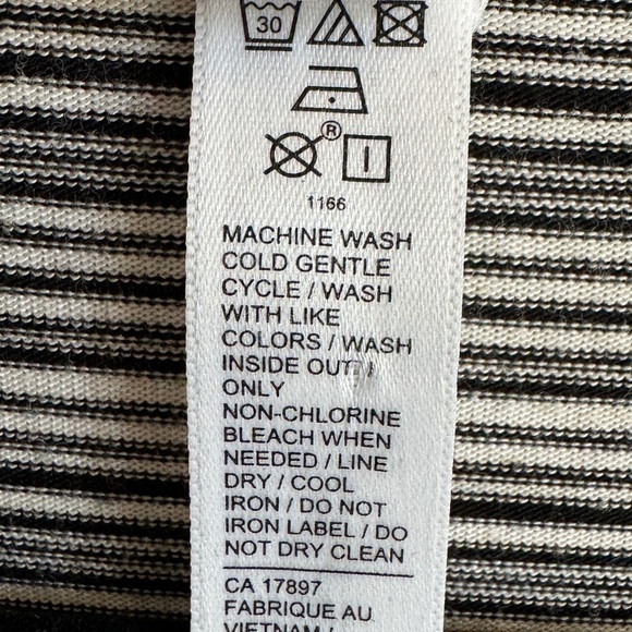 Athleta Cloudlight Stratus Striped Top, Size M - Picture 10 of 10